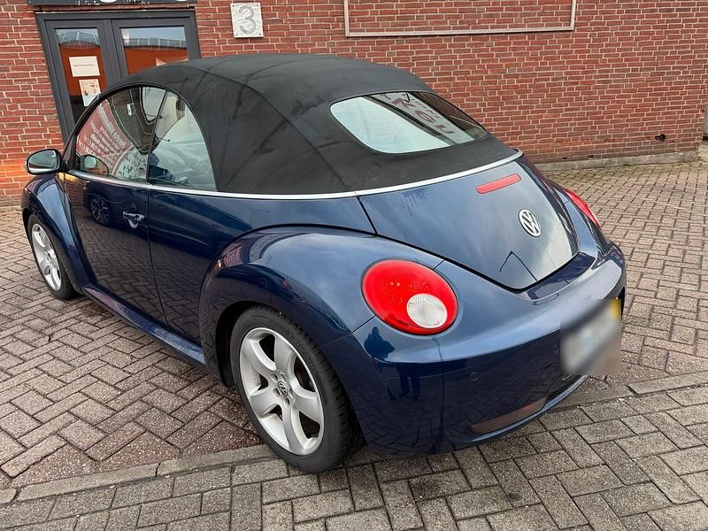 Gebraucht VW New Beetle Cabriolet 105 PS (77 kW) 2007 Blau Cabrio