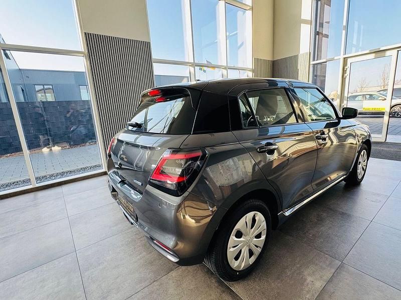 Gebraucht Suzuki Swift Comfort 83 PS (61 kW) 2024 Grau Kleinwagen