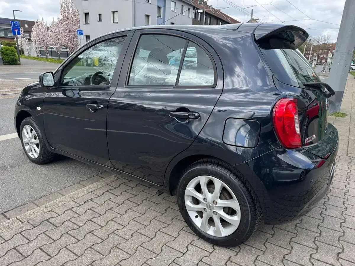 Gebraucht Nissan Micra Acenta 80 PS (58 kW) 2013 Schwarz Kleinwagen