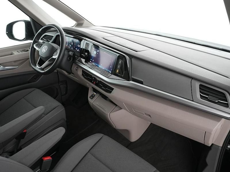 Gebraucht VW Multivan Life 150 PS (110 kW) 2025 Deep black perleffekt Van