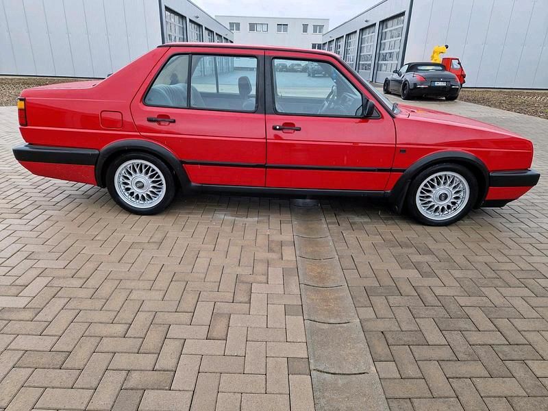 Gebraucht VW Jetta 75 PS (55 kW) 1990 Rot Limousine