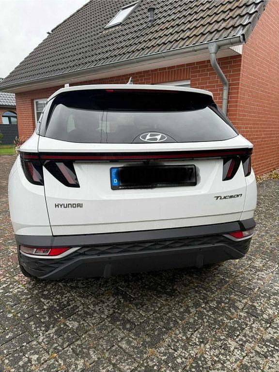 Gebraucht Hyundai Tucson Select 150 PS (110 kW) 2021 Weiß SUV
