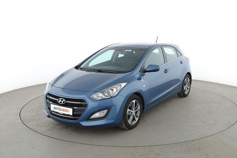 Gebraucht Hyundai i30 YES! 135 PS (99 kW) 2015 Blau Limousine