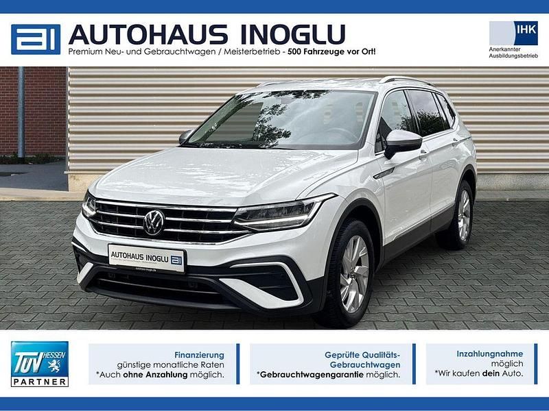 Weiß pure white Gebraucht 2023 VW Tiguan Allspace Life SUV | 31.280 € (Fairer Preis) - Bild 1/4