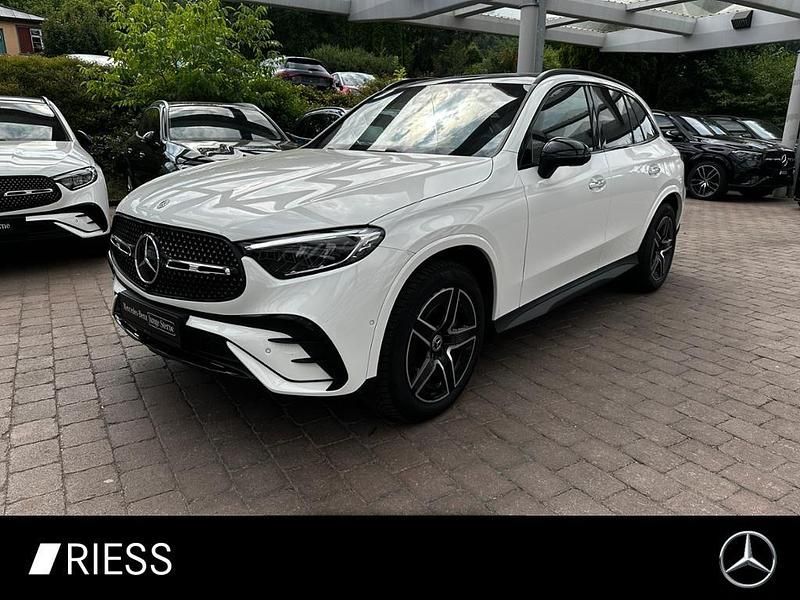 Unilack polarweiß Gebraucht 2025 Mercedes GLC220 AMG SUV | 58.440 € (Superpreis) - Bild 1/4