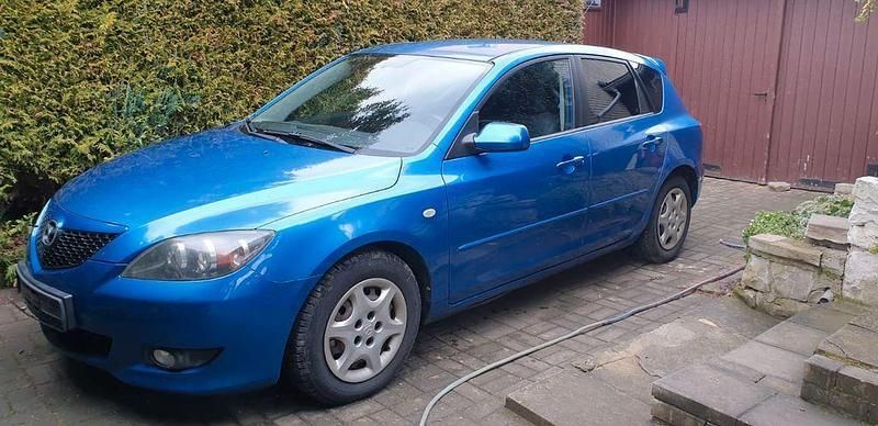 Blau Gebraucht 2005 Mazda 3 Limousine | 2.600 € (Fairer Preis) - Bild 1/4