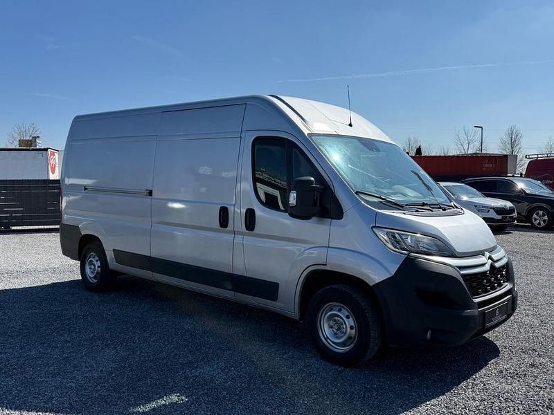Gebraucht Citroën Jumper Profi 163 PS (119 kW) 2018 Lackierung aluminiumgrau/meta Van / Kleinbus