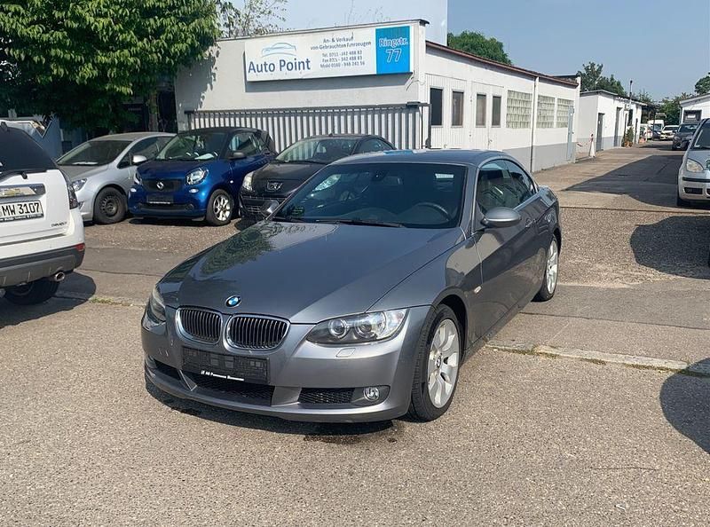 Grau Gebraucht 2008 BMW 330 Cabriolet Sport Line Cabrio | 9.800 € (Superpreis) - Bild 1/4