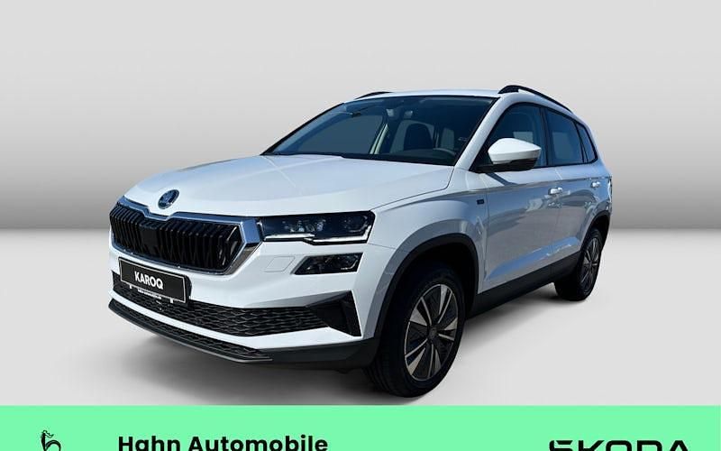 Weiß Neu 2025 Skoda Karoq Tour SUV | 43.890 € (Teuer) - Bild 1/4