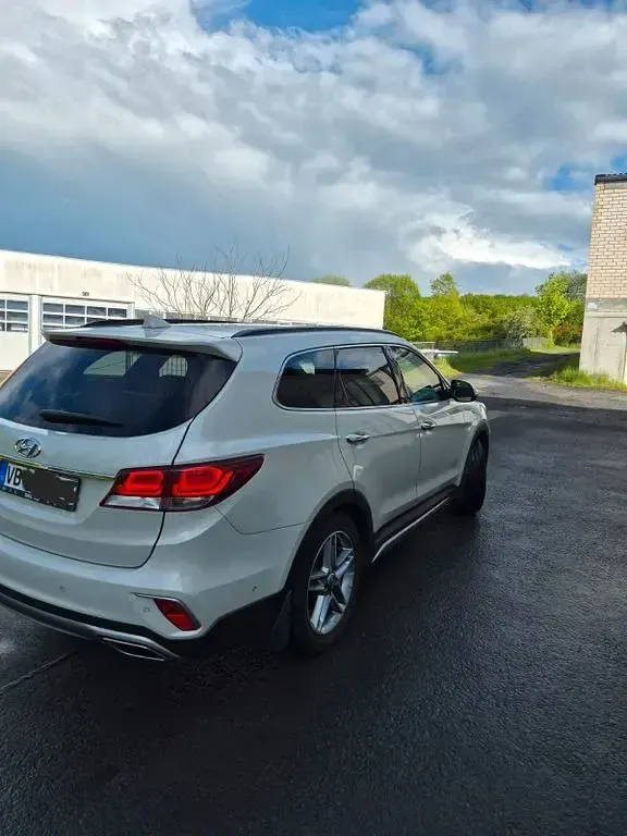 Gebraucht Hyundai Santa Fe 200 PS (147 kW) 2018 Beige SUV