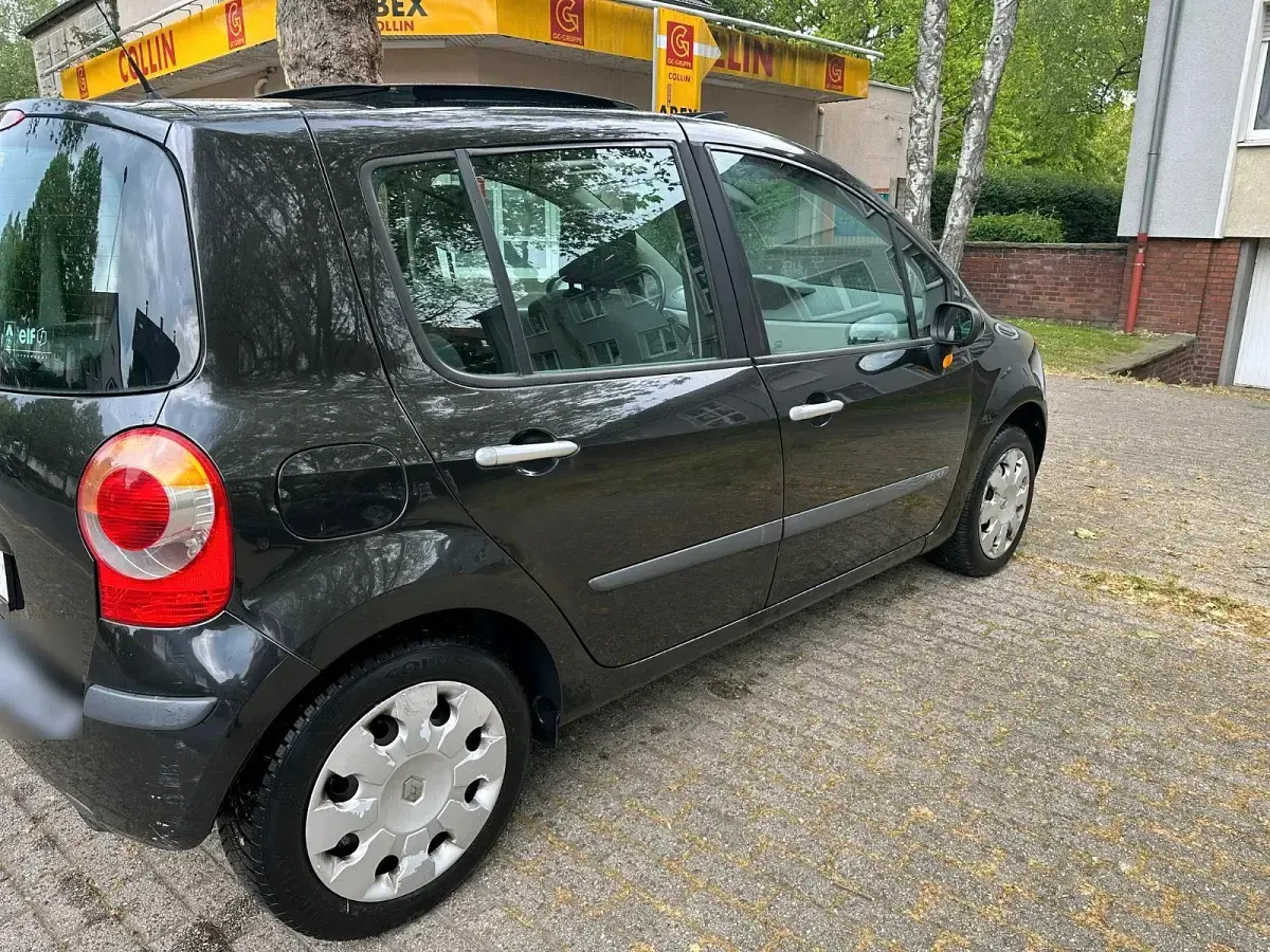 Używany Renault Modus 89 KM (65 kW) 2006 Czarny Minivan