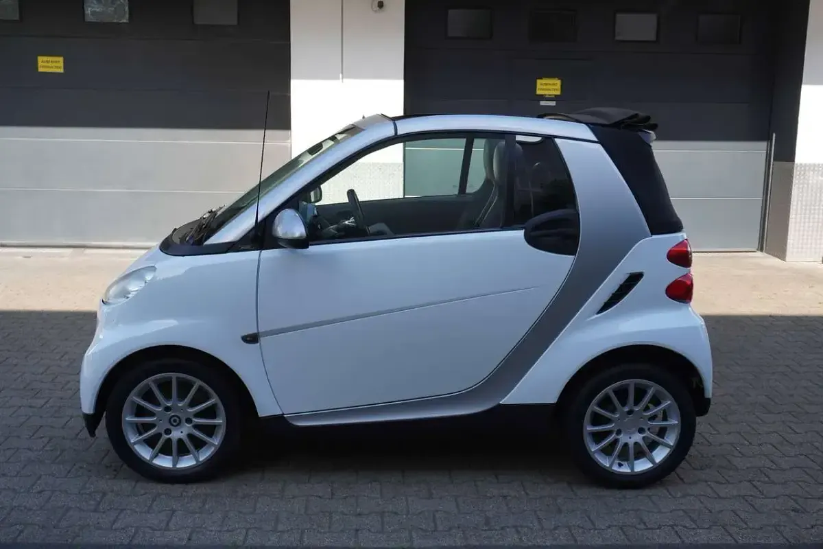 Gebraucht Smart ForTwo Cabrio Pure 45 PS (33 kW) 2008 Silberschwarz Cabrio