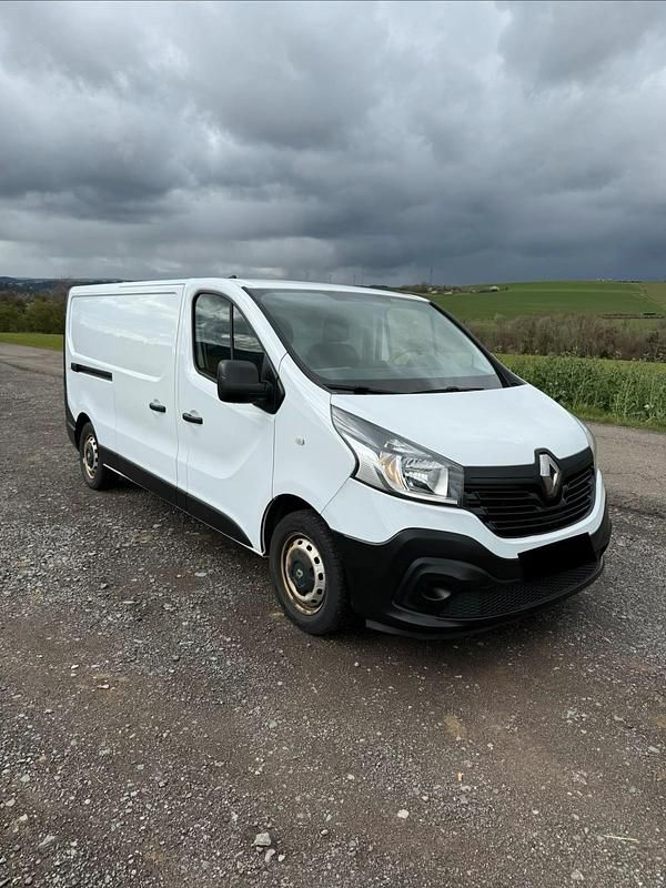 Gebraucht Opel Vivaro 120 PS (88 kW) 2015 Weiß Van / Kleinbus
