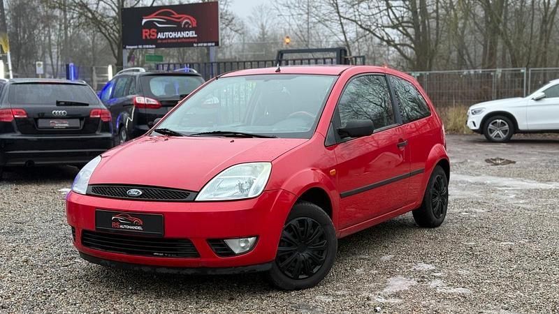 Rot Gebraucht 2004 Ford Fiesta Limousine | 2.499 € (Fairer Preis) - Bild 1/4