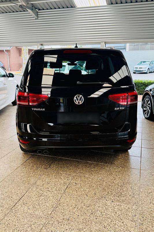 Gebraucht VW Touran Highline 150 PS (110 kW) 2016 Schwarz Van / Kleinbus