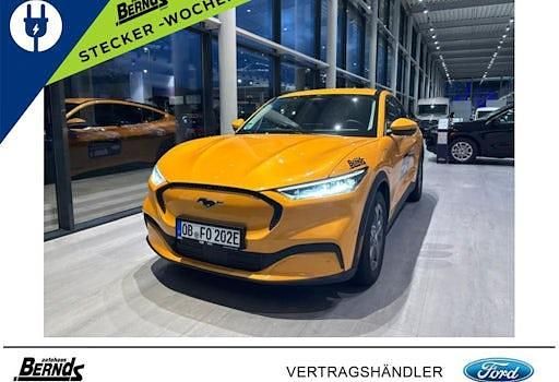 Orange Gebraucht 2022 Ford Mustang Mach-E Standard Range SUV | 35.766 € (Etwas zu teuer) - Bild 1/4
