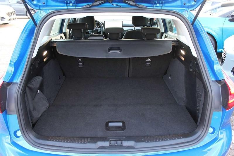 Gebraucht Ford Focus Titanium 155 PS (114 kW) 2024 Desertisland blue metallic Kombi