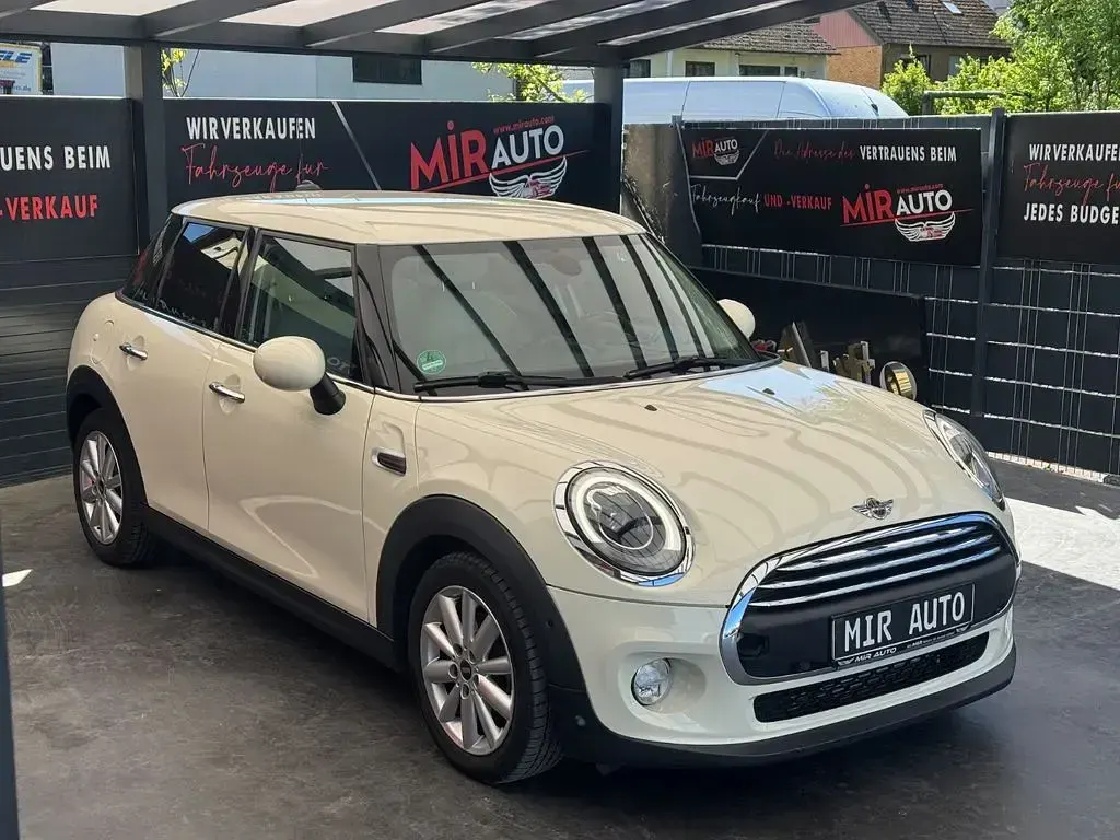 Second-hand Mini ONE 102 CP (75 kW) 2016 Alb Hatchback