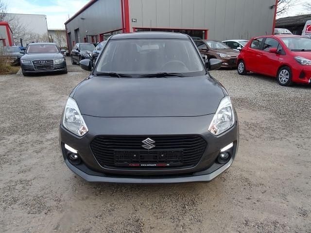 Gebraucht Suzuki Swift Basic 90 PS (66 kW) 2019 Grau Kleinwagen