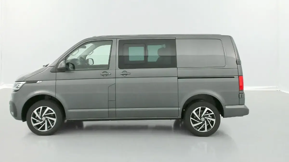 Gebraucht VW T7 Business+ 150 PS (110 kW) 2024 Grisindiummetallisee Van
