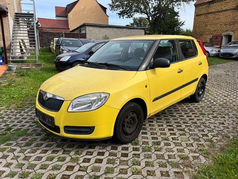 Gelb Gebraucht 2008 Skoda Fabia Classic Limousine | 999 € (Superpreis) - Bild 1/4