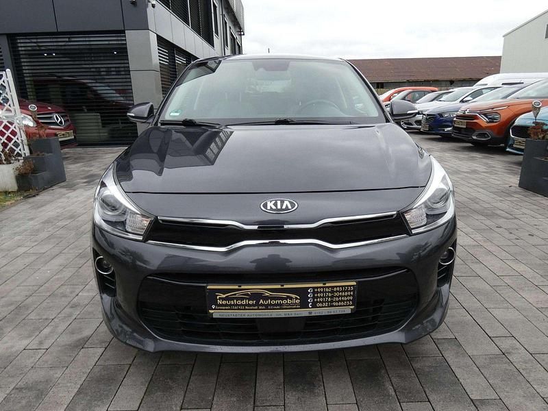 Gebraucht Kia Rio Spirit 84 PS (61 kW) 2017 Grau Kleinwagen