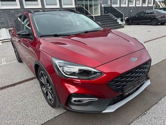 Gebraucht Ford Focus Active 150 PS (110 kW) 2019 Rot Limousine