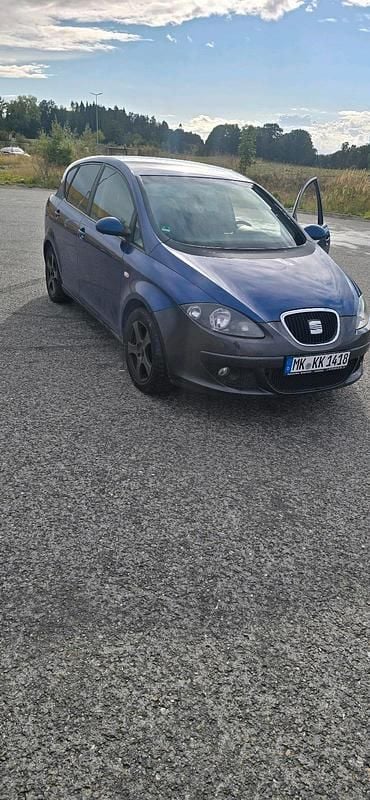 Blau Gebraucht 2007 Seat Toledo Kombi | 999 € (Superpreis) - Bild 1/4