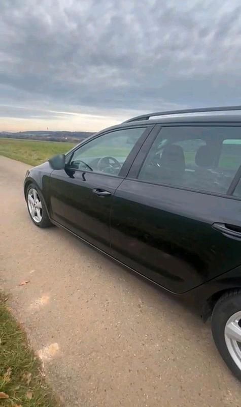 Gebraucht Skoda Octavia 150 PS (110 kW) 2015 Schwarz Kleinwagen