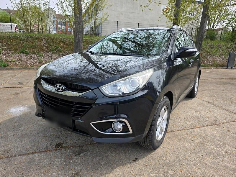 Schwarz Gebraucht 2010 Hyundai ix35 SUV | 6.099 € (Fairer Preis) - Bild 1/4