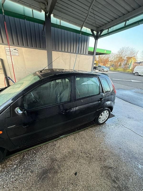 Gebraucht Ford Fiesta 80 PS (58 kW) 2002 Schwarz Kleinwagen