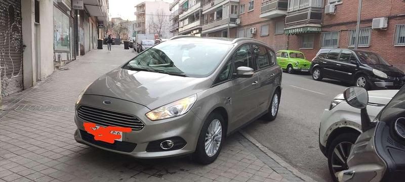 Gebraucht Ford S-MAX Titanium 150 PS (110 kW) 2018 Grau Van / Kleinbus