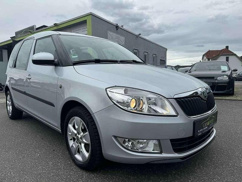 Brilliantsilber metallic Gebraucht 2011 Skoda Roomster Comfort Kombi | 7.500 € (Fairer Preis) - Bild 1/4