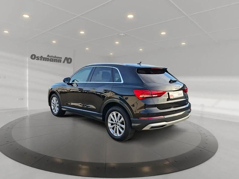 Gebraucht Audi Q3 Advanced 150 PS (110 kW) 2023 Mythosschwarz metallic SUV
