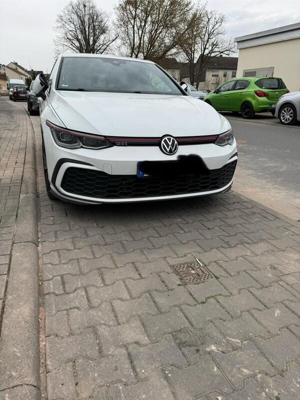 Weiß Gebraucht 2020 VW Golf VIII GTI Limousine | 25.750 € (Fairer Preis) - Bild 1/4