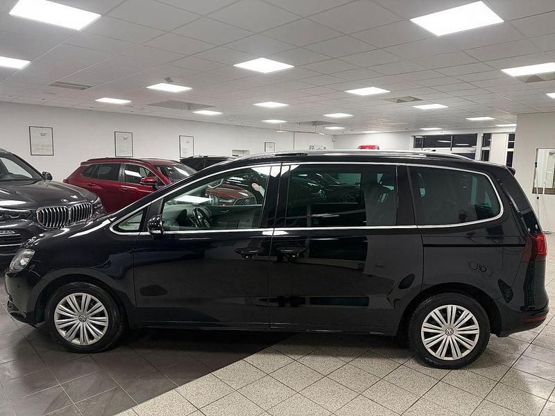 Gebraucht VW Sharan Highline 177 PS (130 kW) 2019 Schwarz Van / Kleinbus