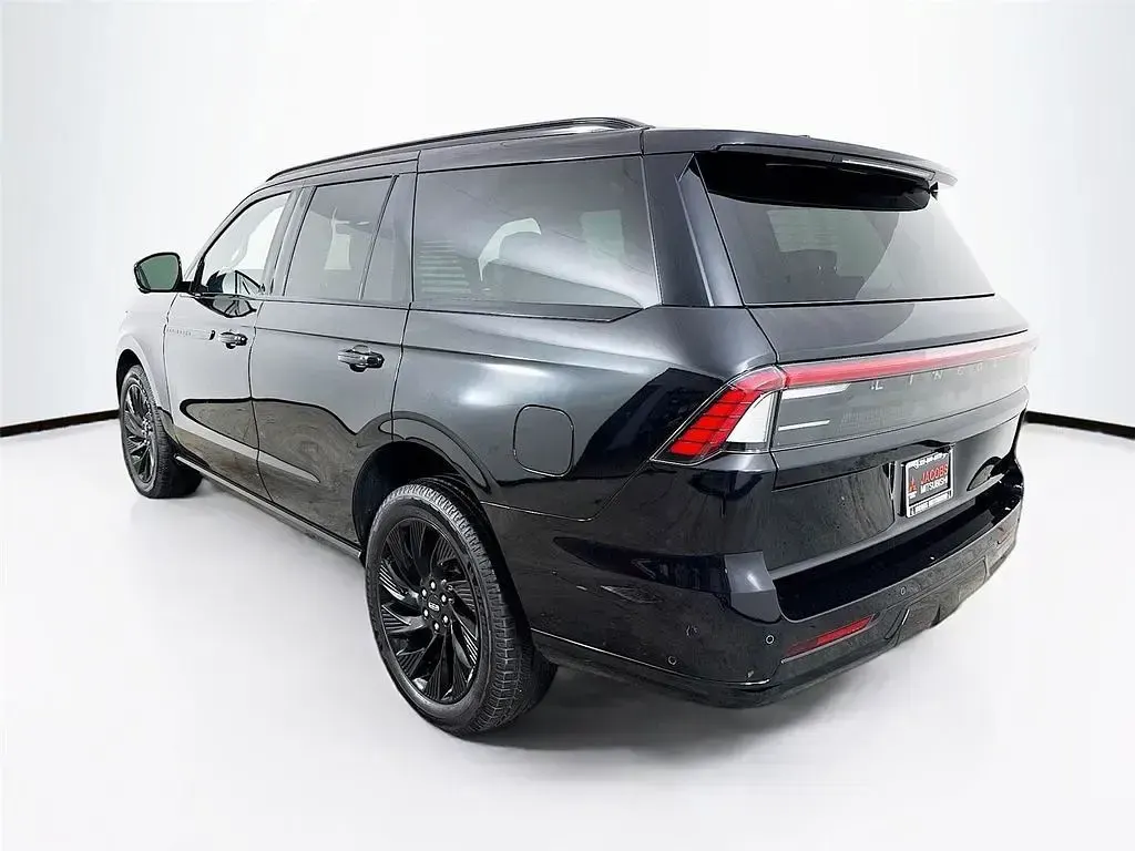 Gebraucht Lincoln Navigator 441 PS (324 kW) 2025 Schwarz SUV