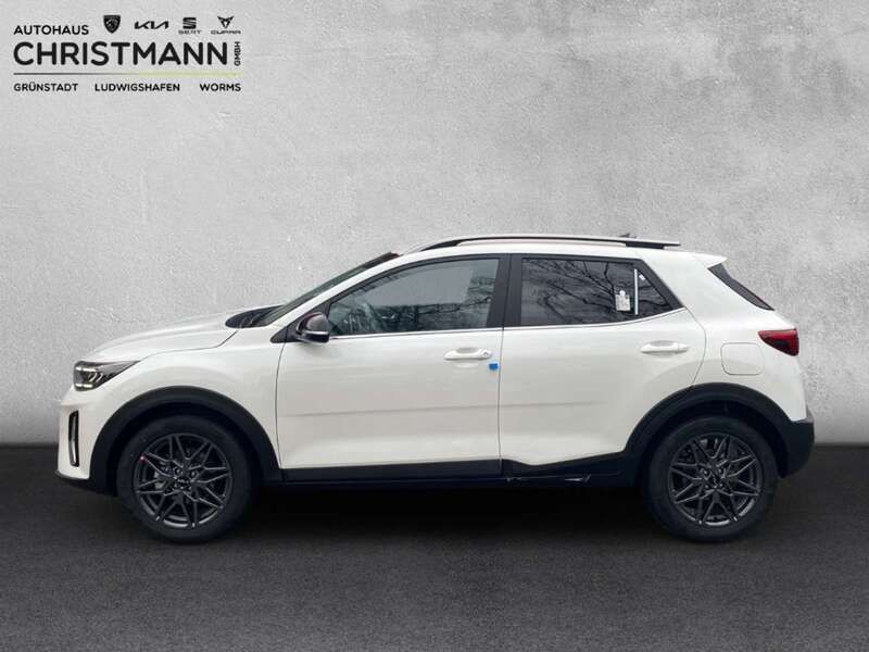 Gebraucht Kia Stonic 101 PS (74 kW) 2024 Snow white pearl SUV