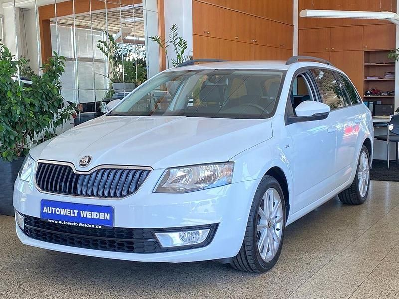 Gebraucht Skoda Octavia Joy 116 PS (85 kW) 2016 Weiß Kleinwagen