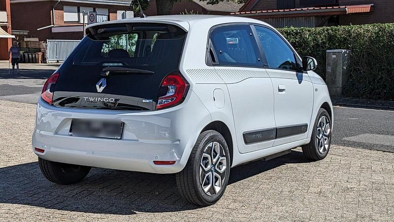 Gebraucht Renault Twingo Zen 60 kW (82 PS) 2021 Weiß Kleinwagen