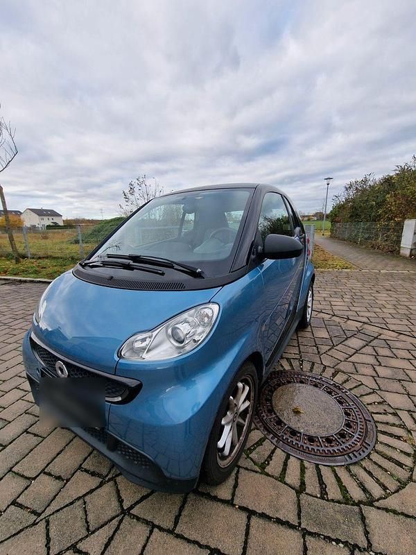 Gebraucht Smart ForTwo Coupé Pure 61 PS (44 kW) 2013 Blau Coupé