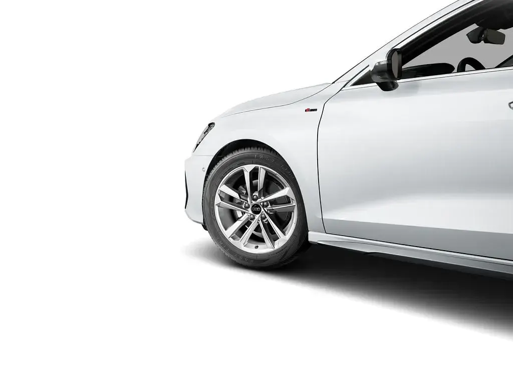 Gebraucht Audi A3 S-Line 116 PS (85 kW) 2026 Gletscherweiß metallic Limousine