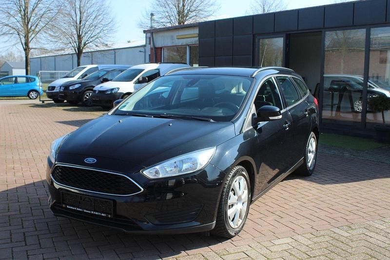 Gebraucht Ford Focus Trend 116 PS (85 kW) 2015 Schwarz Kombi
