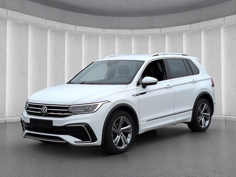 Gebraucht VW Tiguan R-line 150 PS (110 kW) 2023 Weiss SUV