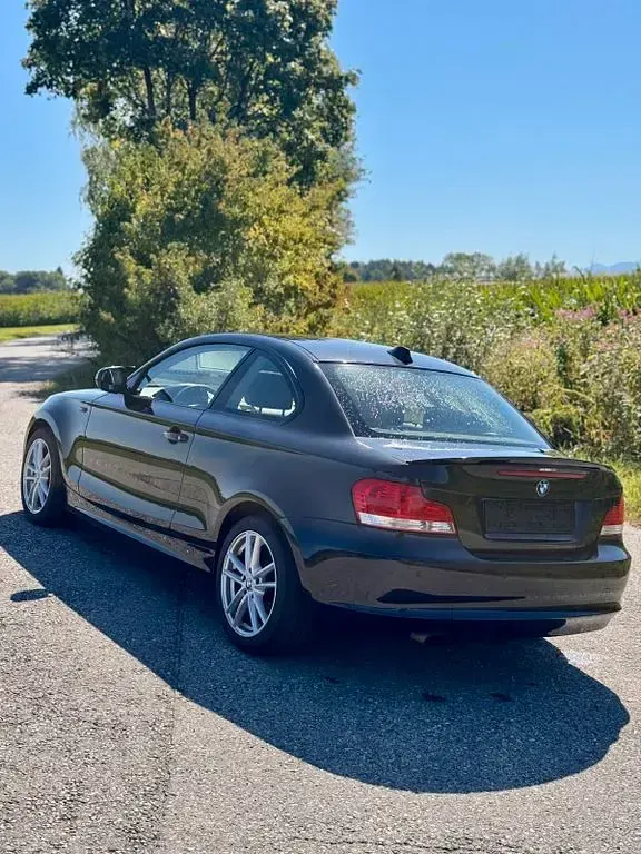 Gebraucht BMW 118 Coupé 143 PS (105 kW) 2009 Schwarz Coupé
