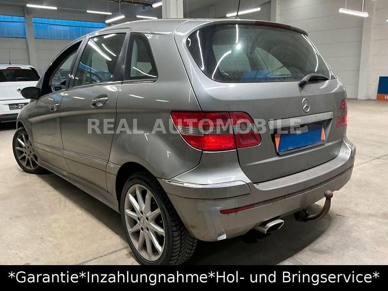 Gebraucht Mercedes B180 109 PS (80 kW) 2006 Grau Van / Kleinbus