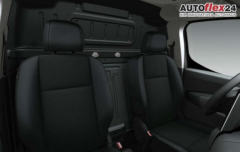 Neu Opel Combo 131 PS (96 kW) 2026 Karbon schwarz Van / Kleinbus