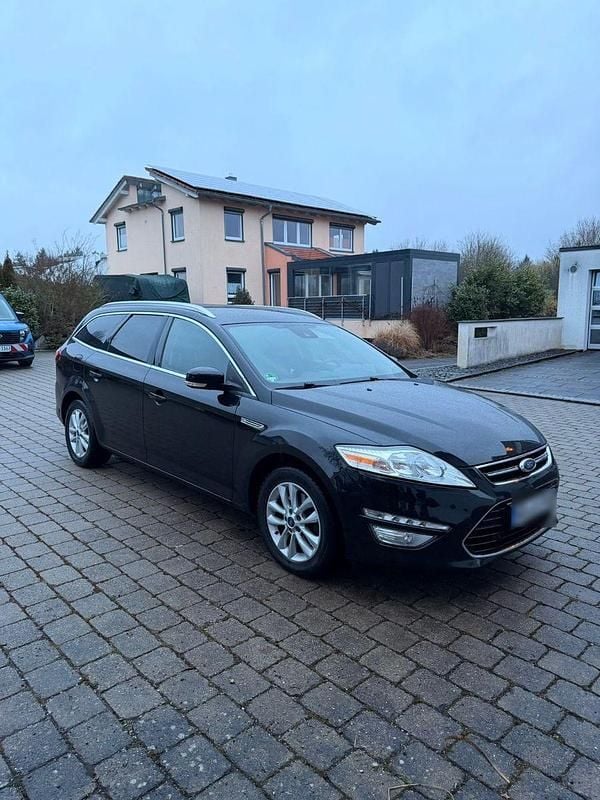 Gebraucht Ford Mondeo Titanium 140 PS (102 kW) 2013 Schwarz Kombi