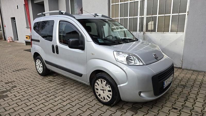 Gebraucht Fiat Qubo Dynamic 75 PS (55 kW) 2009 Silber Van / Kleinbus