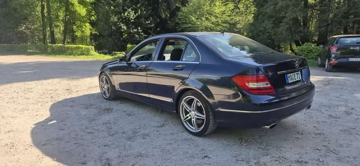 Gebraucht Mercedes C350 Elegance 306 PS (225 kW) 2011 Limousine